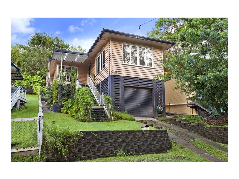 46 Barnett Road, Bardon QLD 4065