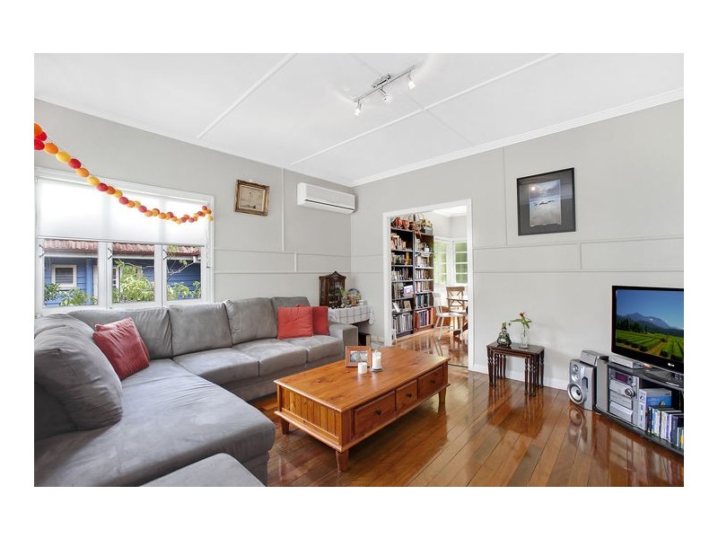 28 Royal Parade, Alderley QLD 4051