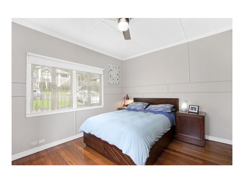 28 Royal Parade, Alderley QLD 4051