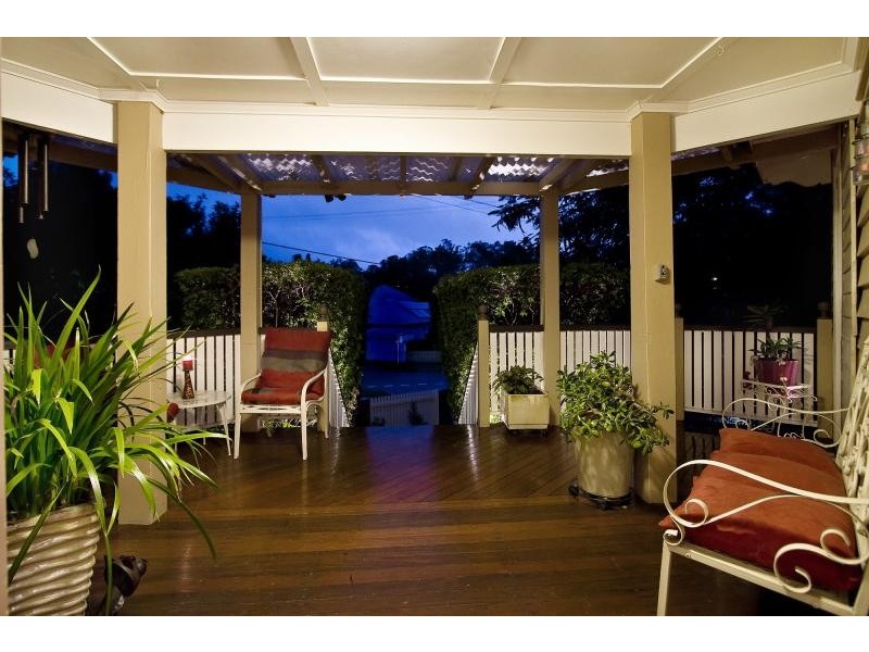 51 Banksia Avenue, Ashgrove QLD 4060