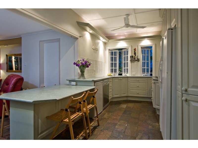 51 Banksia Avenue, Ashgrove QLD 4060