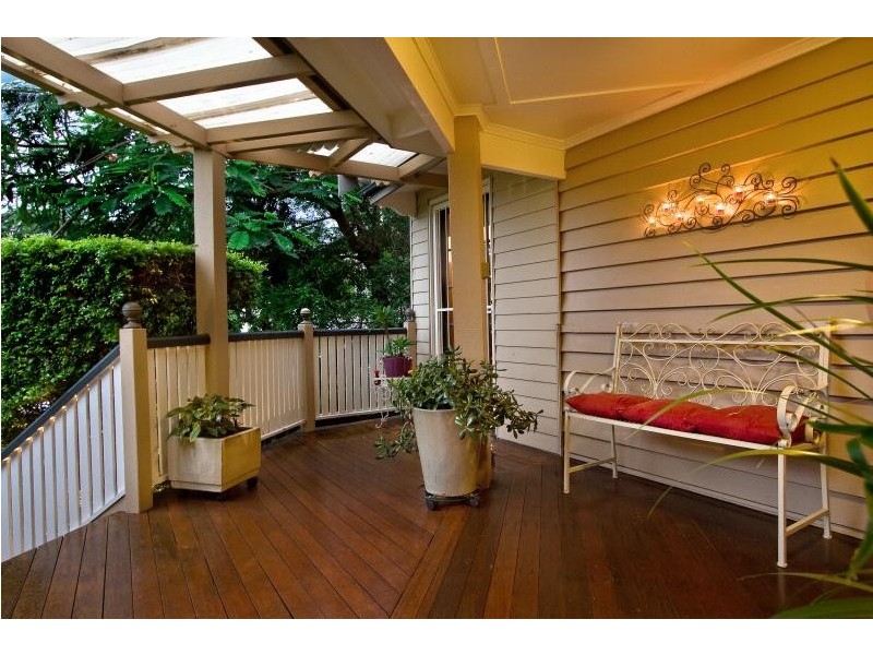 51 Banksia Avenue, Ashgrove QLD 4060