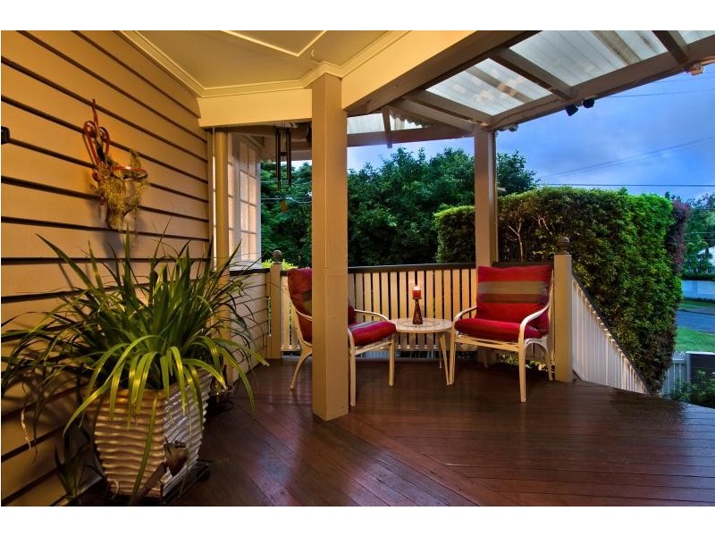 51 Banksia Avenue, Ashgrove QLD 4060