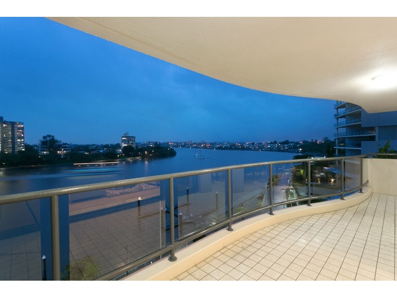 68 Thorn Street ‘Dundrenan Residences’, Kangaroo Point QLD 4169