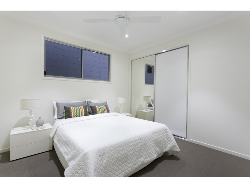 38 Lansdowne Street, Newmarket QLD 4051