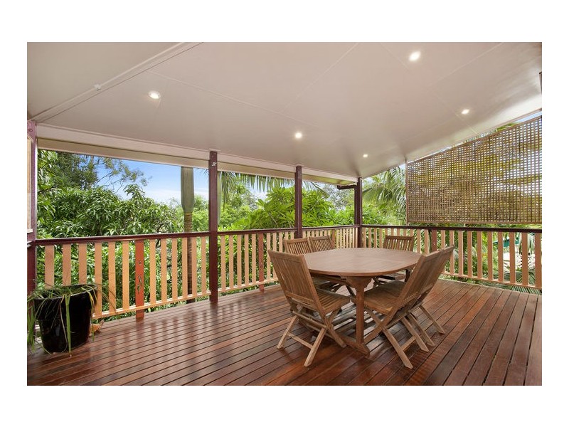 4 Soudan Street, Bardon QLD 4065