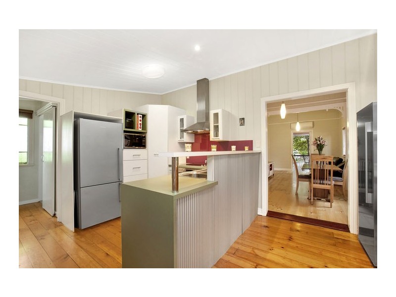 4 Soudan Street, Bardon QLD 4065