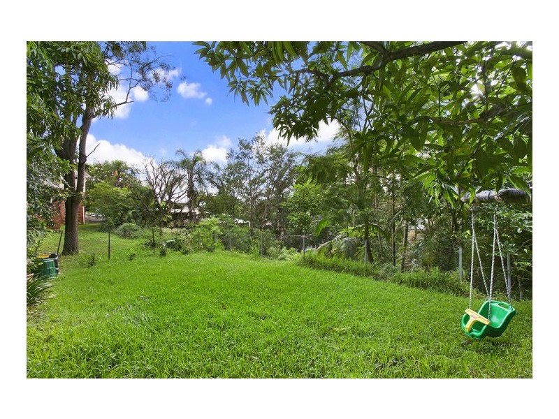 4 Soudan Street, Bardon QLD 4065