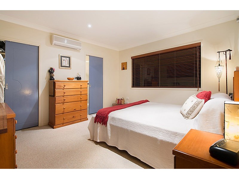 11 Mahogany Place, Bridgeman Downs QLD 4035