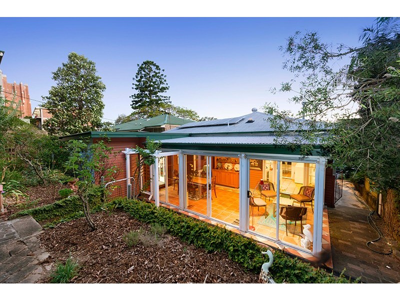 43 Cambridge Street, Red Hill QLD 4059