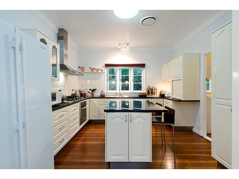 43 Cambridge Street, Red Hill QLD 4059