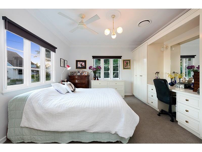 43 Cambridge Street, Red Hill QLD 4059