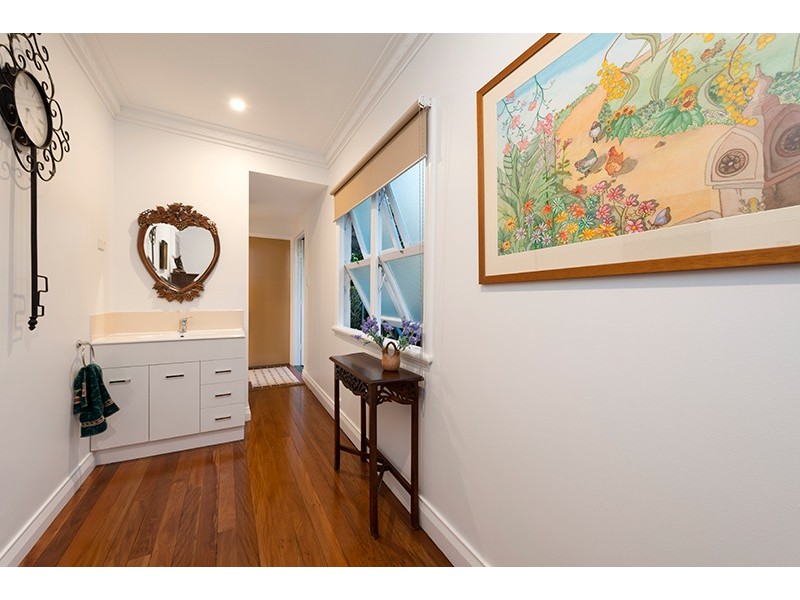 43 Cambridge Street, Red Hill QLD 4059