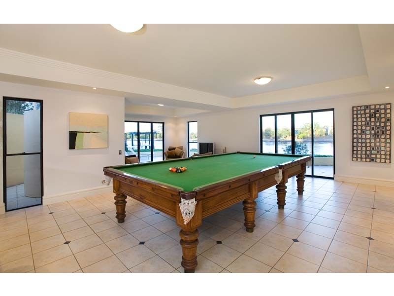 570 Coronation Drive, Toowong QLD 4066