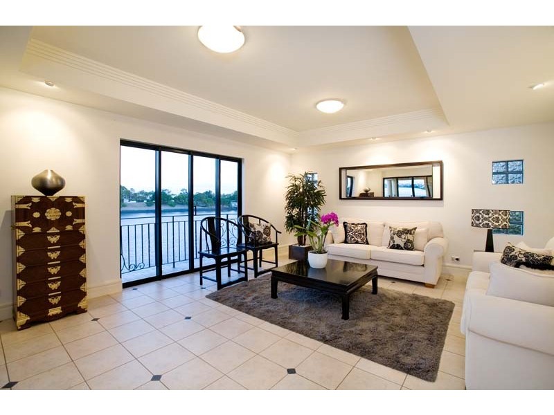 570 Coronation Drive, Toowong QLD 4066