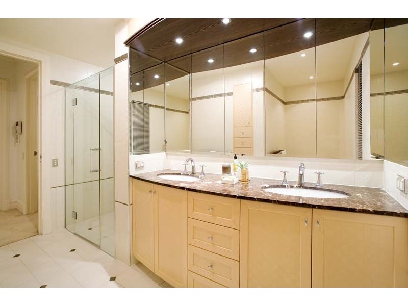 570 Coronation Drive, Toowong QLD 4066