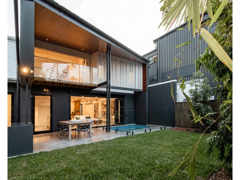 139 Oxlade Drive, New Farm QLD 4005