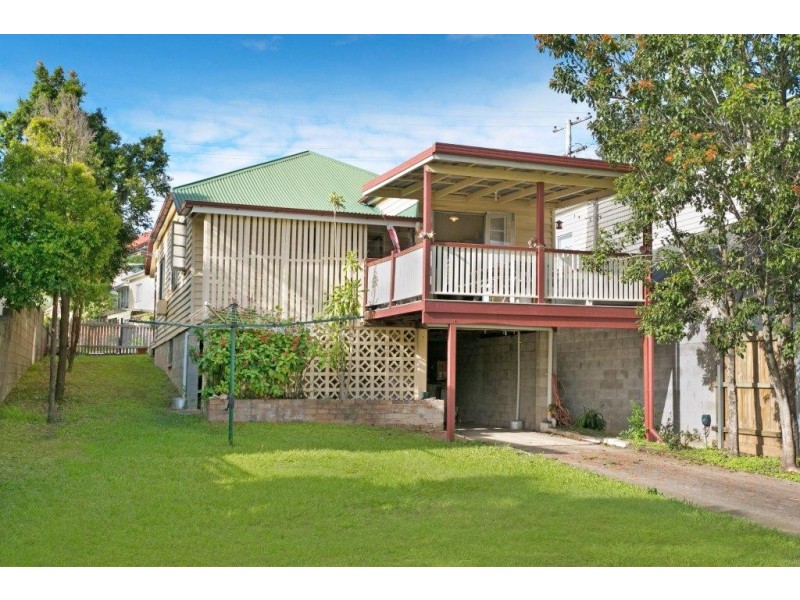 94 Lower Cairns Terrace, Red Hill QLD 4059