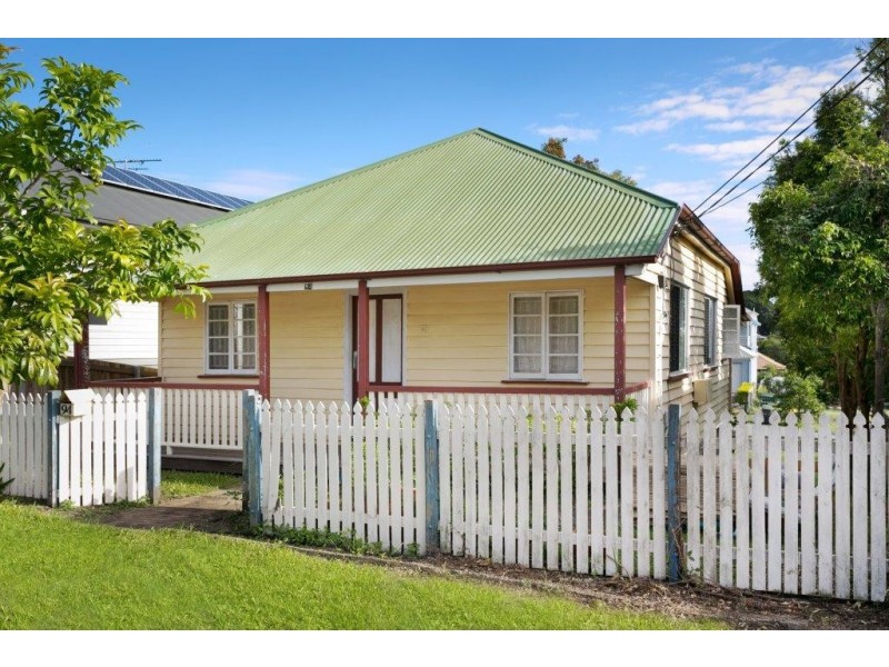 94 Lower Cairns Terrace, Red Hill QLD 4059