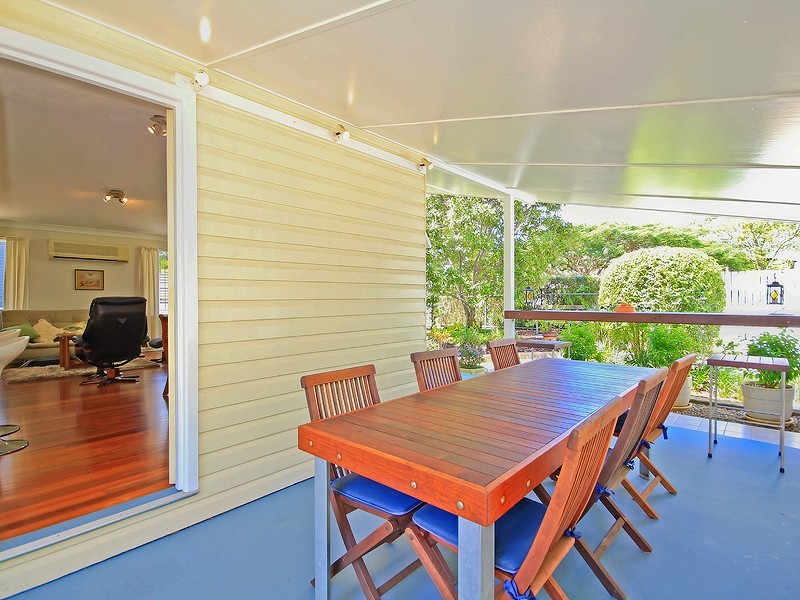 61 Burns Parade, Chapel Hill QLD 4069