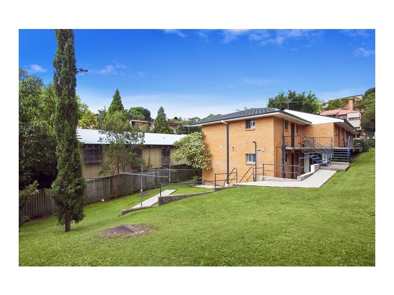 1-4/25 Glassey Street, Red Hill QLD 4059