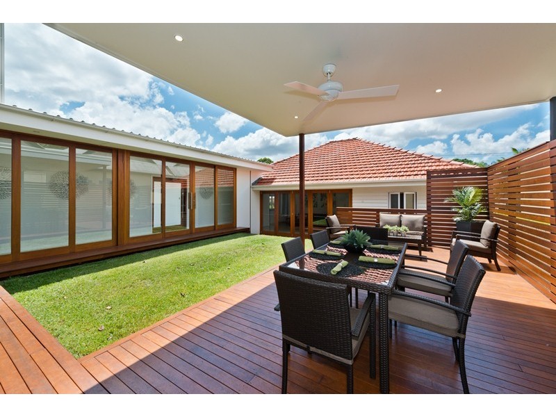 88 Royal Parade, Ashgrove QLD 4060