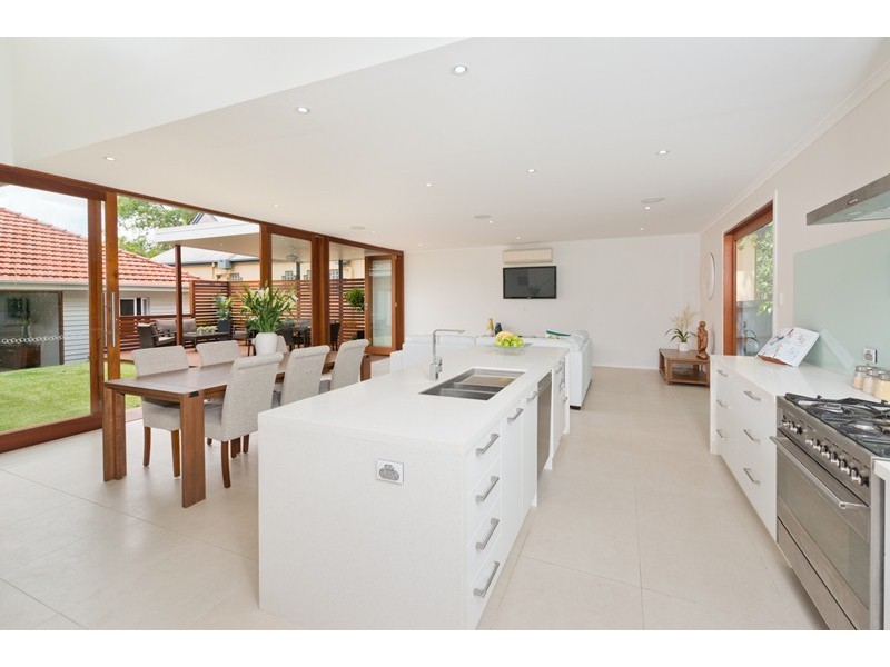 88 Royal Parade, Ashgrove QLD 4060