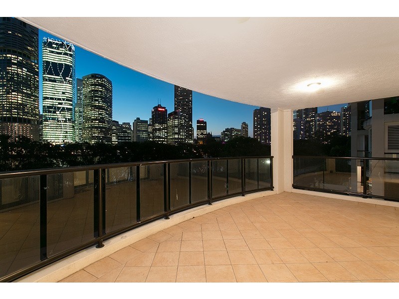 309/36 MacDonald Street, Kangaroo Point QLD 4169