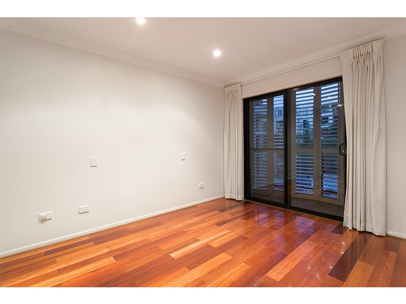 309/36 MacDonald Street, Kangaroo Point QLD 4169