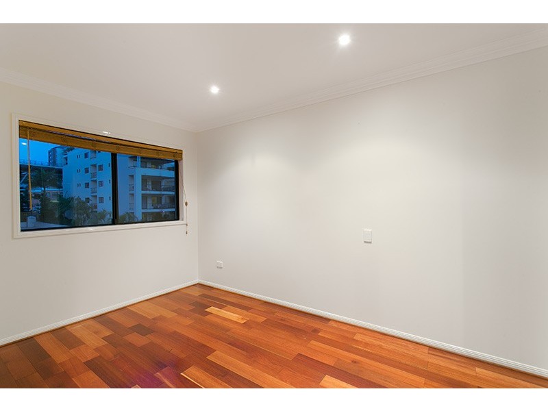 309/36 MacDonald Street, Kangaroo Point QLD 4169