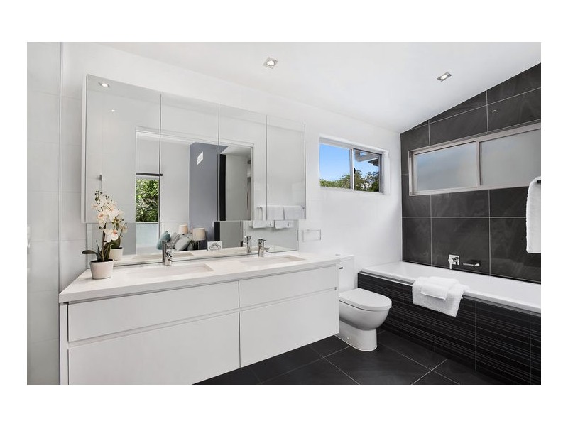 45 Greer Street, Bardon QLD 4065