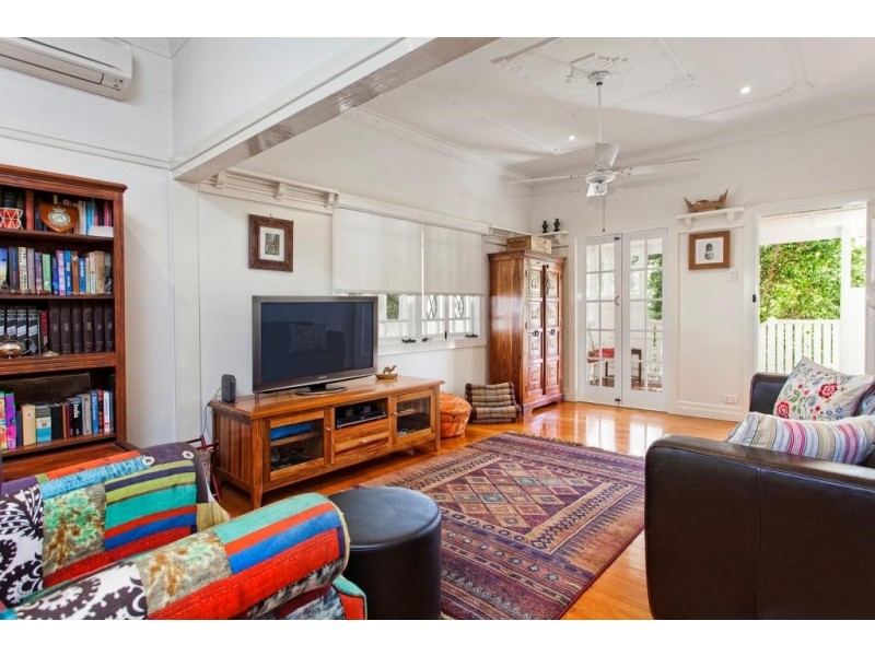 43 Banksia Avenue, Ashgrove QLD 4060