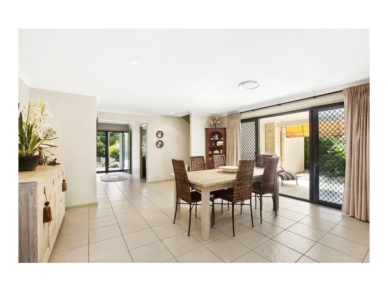 30 Dawn Street, Bardon QLD 4065