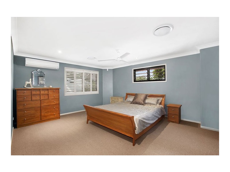 30 Dawn Street, Bardon QLD 4065
