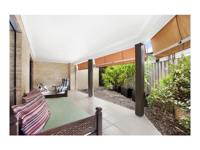30 Dawn Street, Bardon QLD 4065