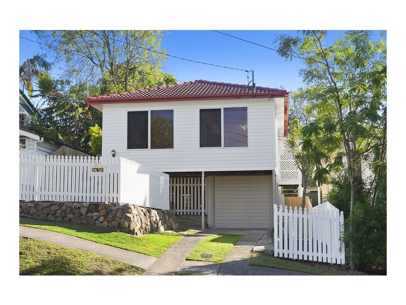 67 Coronation Street, Bardon QLD 4065