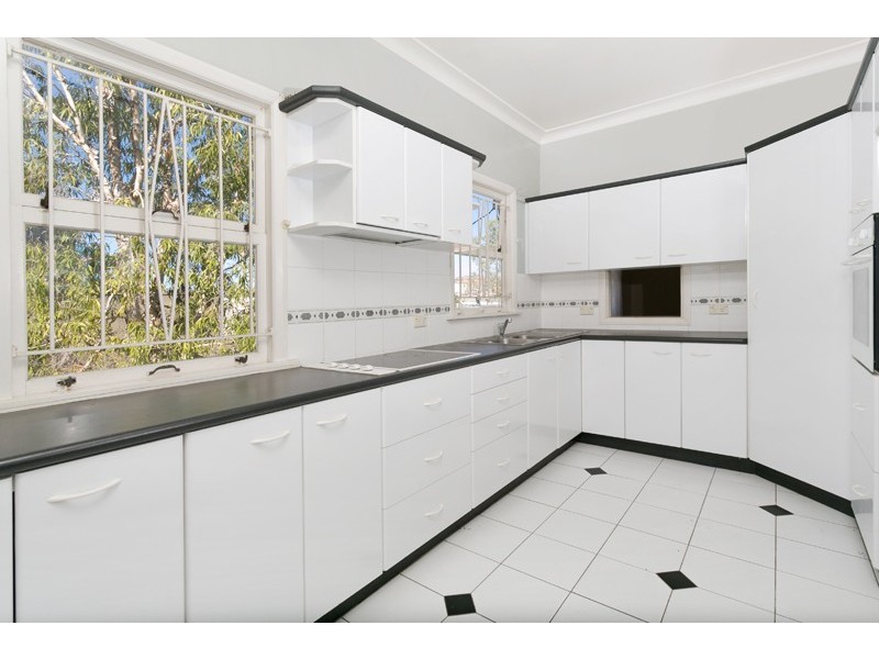 39 Castlemaine Street, Milton QLD 4064