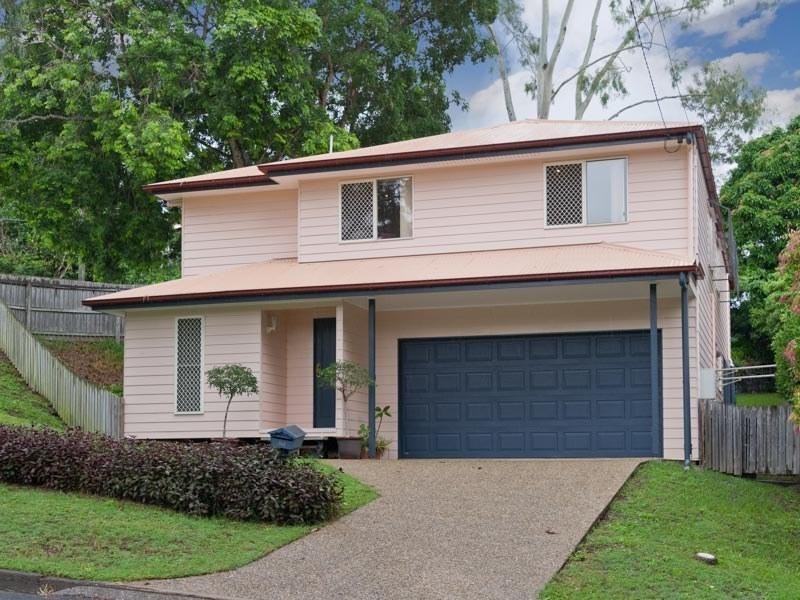 8 Carmel Street, Bardon QLD 4065