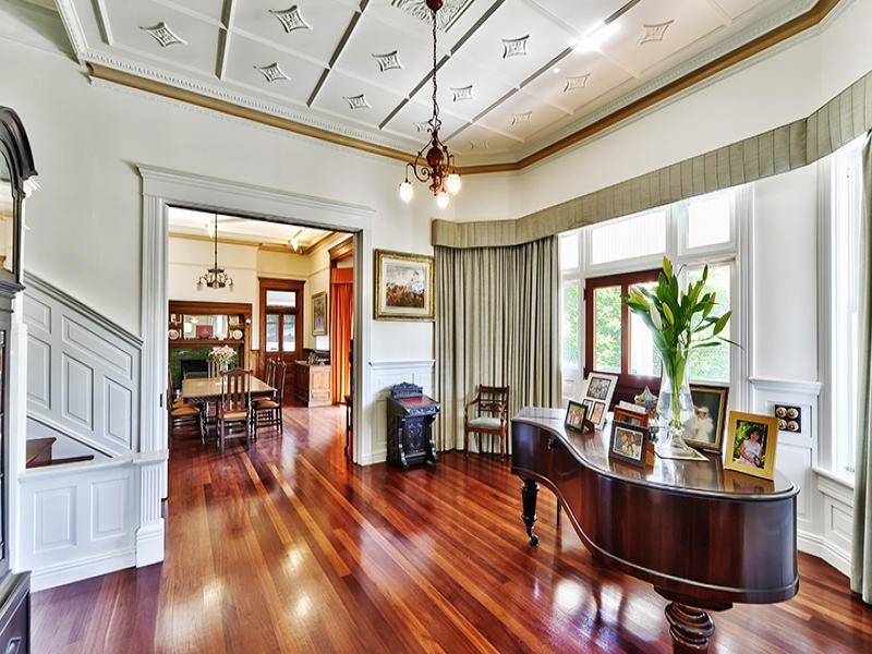 125 Sherwood Road, Toowong QLD 4066