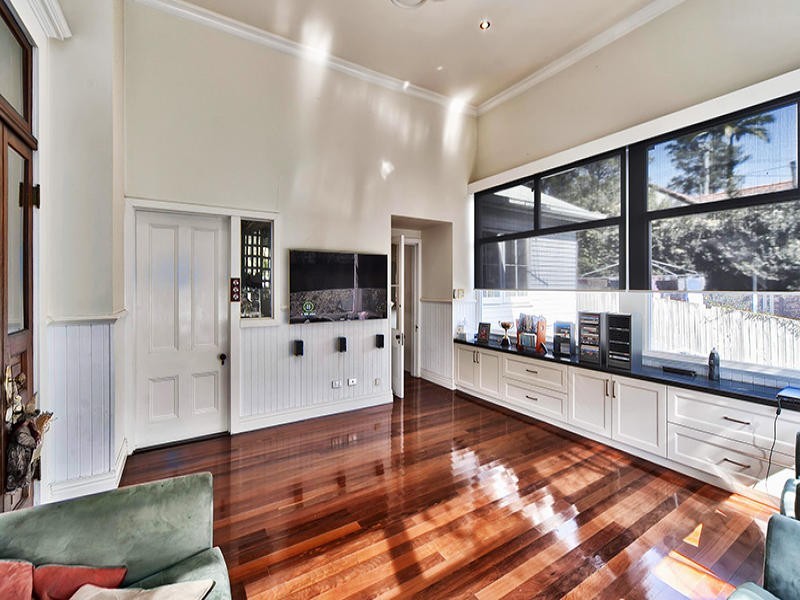125 Sherwood Road, Toowong QLD 4066