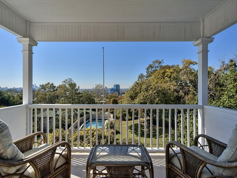 125 Sherwood Road, Toowong QLD 4066