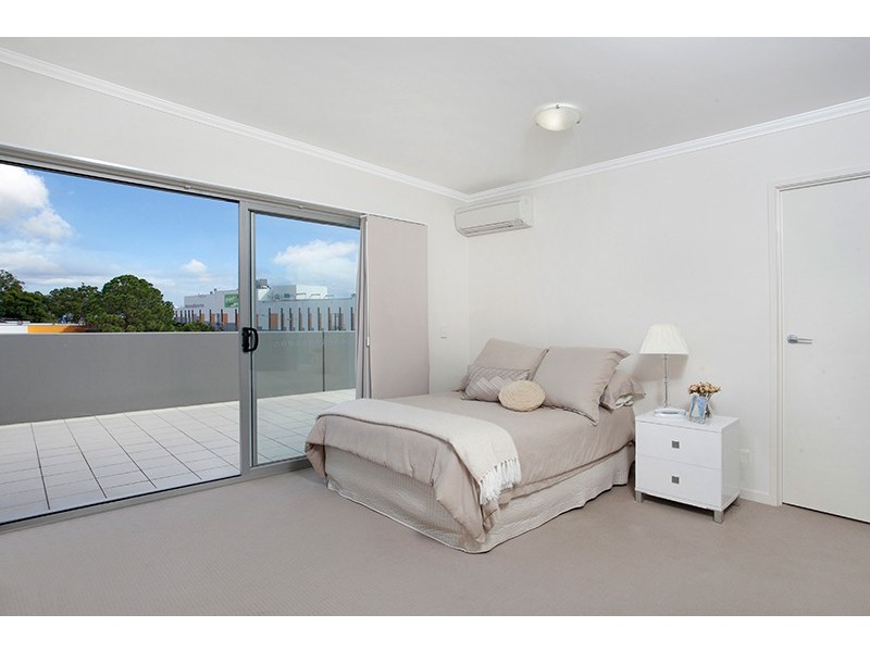104/24 Allwood Street, Indooroopilly QLD 4068