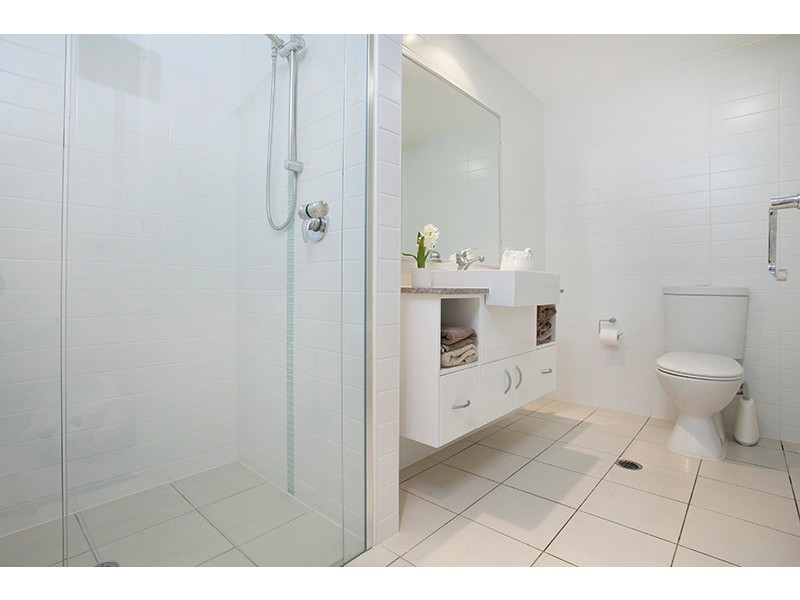 104/24 Allwood Street, Indooroopilly QLD 4068