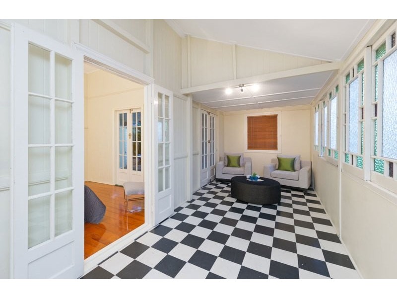 22 Miskin Street, Toowong QLD 4066