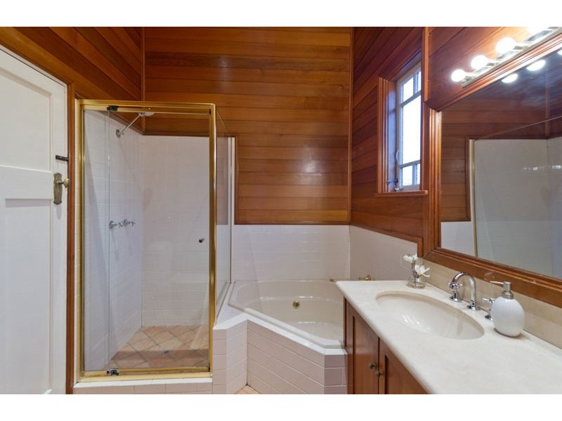 22 Miskin Street, Toowong QLD 4066