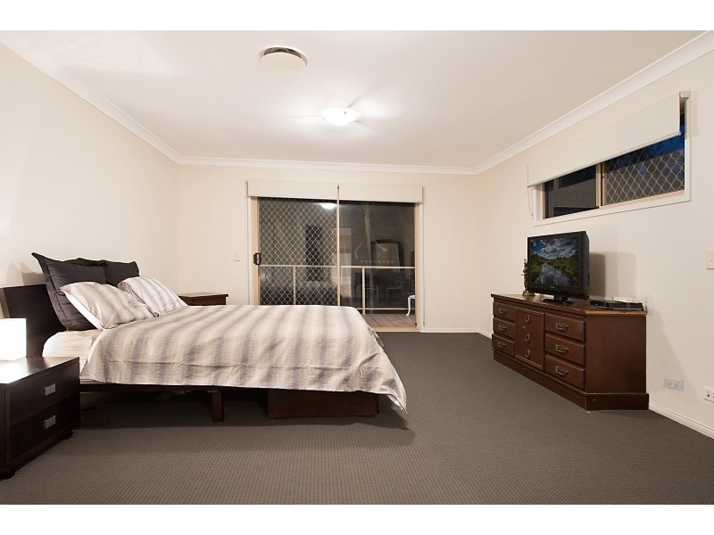 152 Galaxy Street, Bridgeman Downs QLD 4035