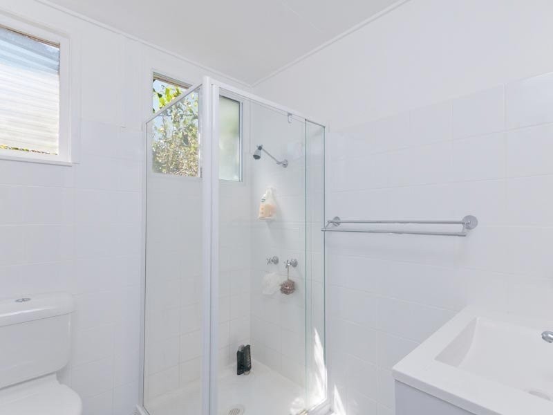 21 Clermont Street, Bardon QLD 4065