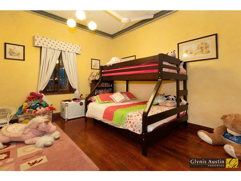 1 Glengowrie Lane, Red Hill QLD 4059