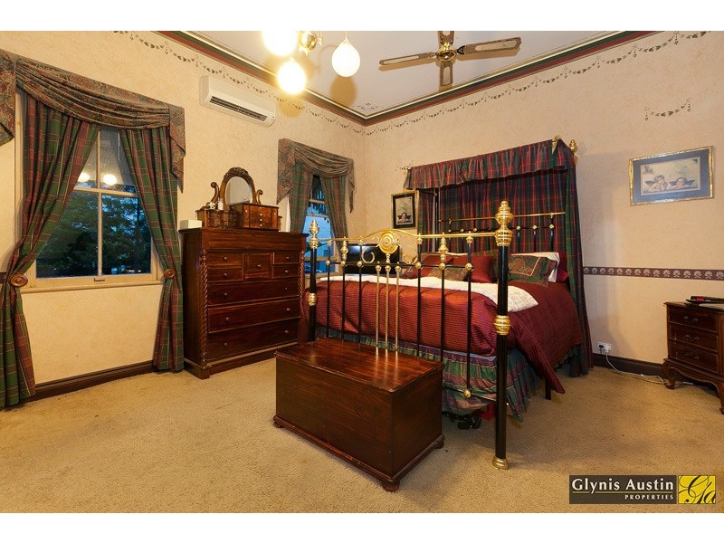 1 Glengowrie Lane, Red Hill QLD 4059