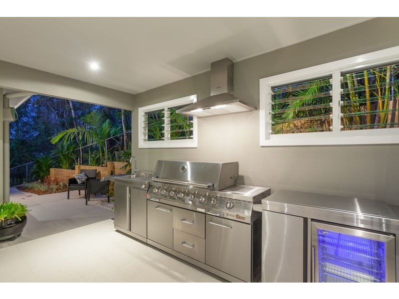 16 Paisley Street, Toowong QLD 4066